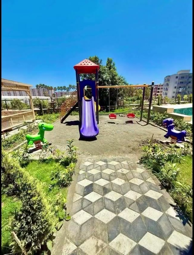 Житловий Комплекс в Лимонлу